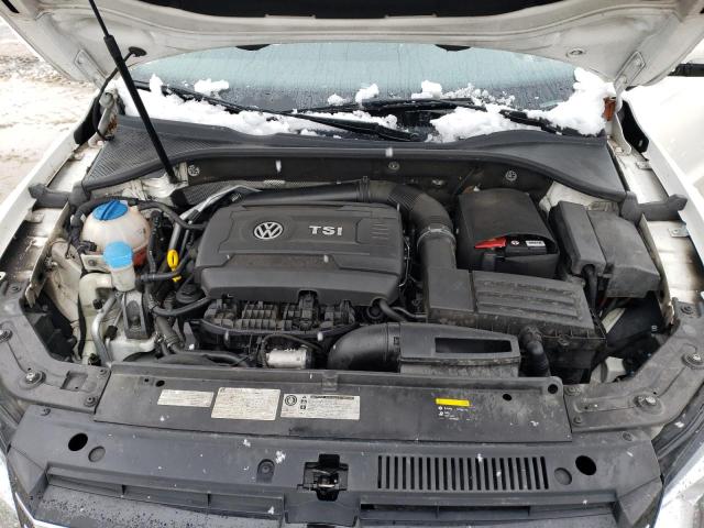 Photo 11 from auction – 2014 VOLKSWAGEN PASSAT S with VIN 1VWAT7A3XEC107928