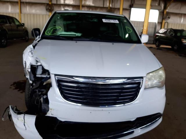 Photo 5 from auction – 2014 CHRYSLER TOWN & COU with VIN 2C4RC1BG3ER399742