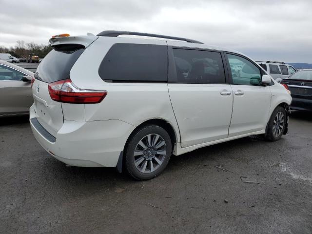 Photo 3 from auction – 2018 TOYOTA SIENNA XLE with VIN 5TDDZ3DC1JS201854
