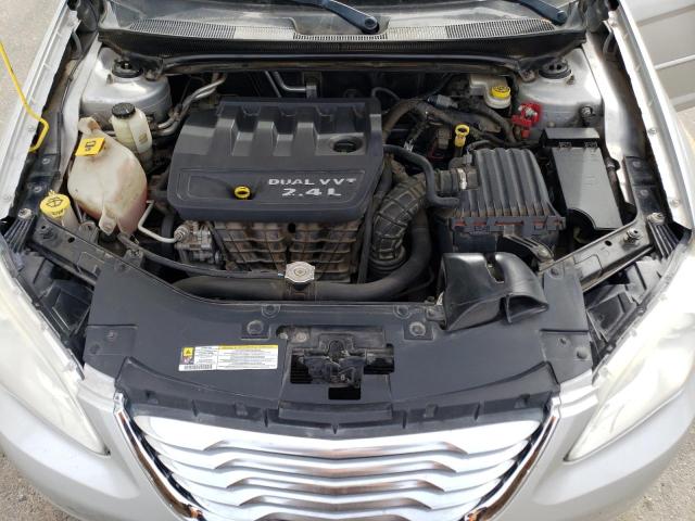 Photo 11 from auction – 2012 CHRYSLER 200 LX with VIN 1C3CCBAB3CN248335