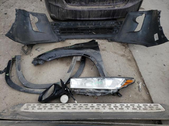 Photo 13 from auction – 2018 TOYOTA HIGHLANDER with VIN 5TDJZRFHXJS542121