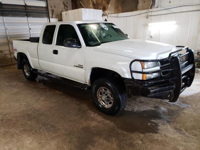Photo 4 from auction – 2006 CHEVROLET 1500 with VIN 1GCHK29D76E151850