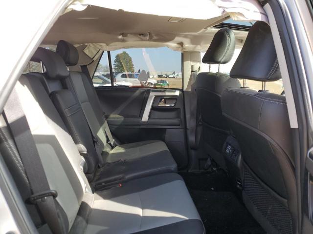 Photo 11 from auction – 2018 TOYOTA 4RUNNER SR with VIN JTEZU5JR0J5183051