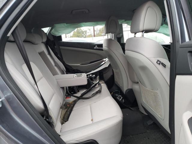 Photo 11 from auction – 2018 HYUNDAI TUCSON SEL with VIN KM8J3CA44JU679985