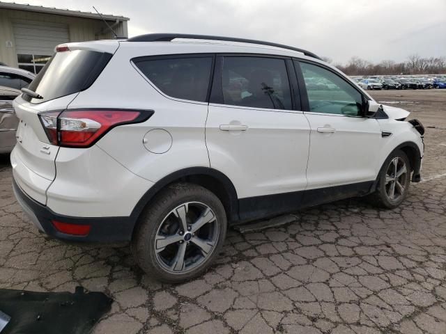 Photo 3 from auction – 2017 FORD ESCAPE SE with VIN 1FMCU0GD2HUE91844