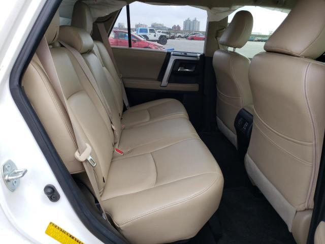 Photo 11 from auction – 2017 TOYOTA 4RUNNER SR with VIN JTEZU5JR0H5156670