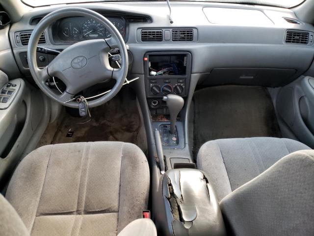 Photo 8 from auction – 2000 TOYOTA CAMRY CE with VIN 4T1BG22K6YU663457