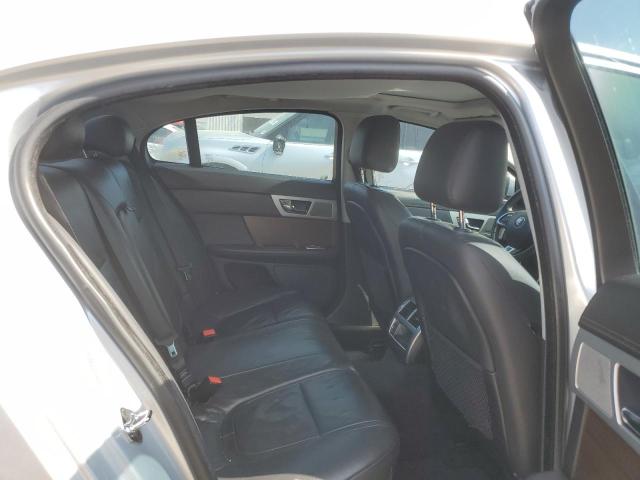 Photo 10 from auction – 2014 JAGUAR XF with VIN SAJWA0EX2E8U33679