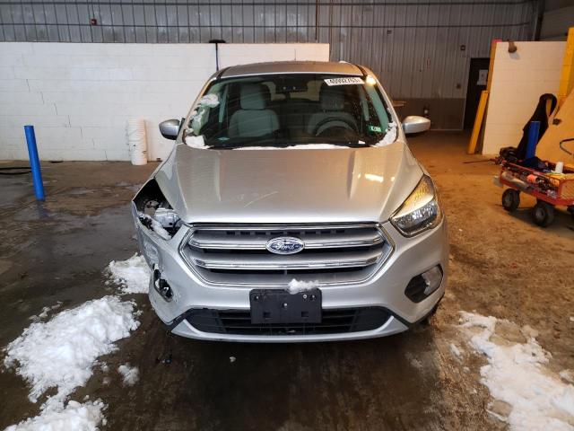 Photo 5 from auction – 2017 FORD ESCAPE SE with VIN 1FMCU9GD5HUD01913