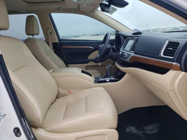 Photo 7 from auction – 2017 TOYOTA HIGHLANDER with VIN 5TDYZRFH2HS232716