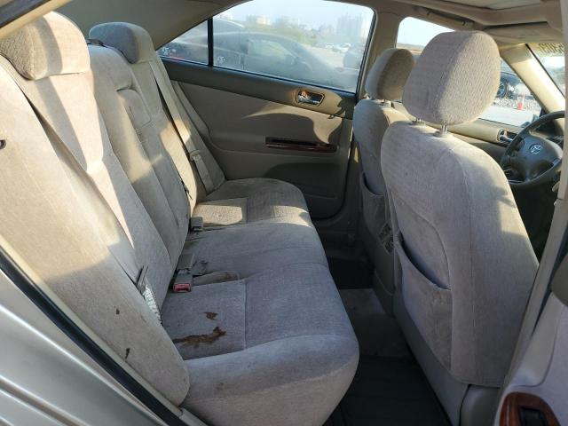 Photo 10 from auction – 2004 TOYOTA CAMRY LE with VIN JTDBF32K940154283