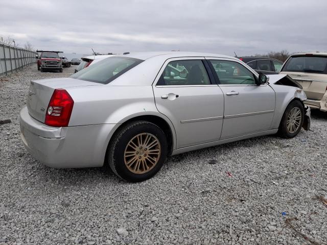 Photo 3 from auction – 2010 CHRYSLER 300 TOURIN with VIN 2C3CA5CV5AH101454