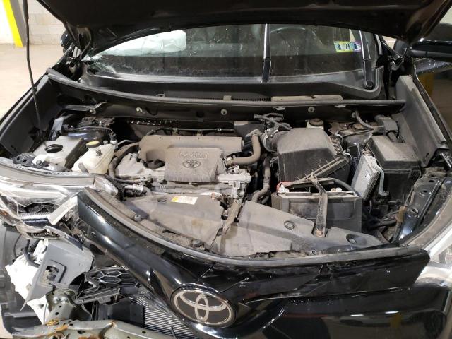 Photo 12 from auction – 2018 TOYOTA RAV4 SE with VIN 2T3JFREV8JW830380