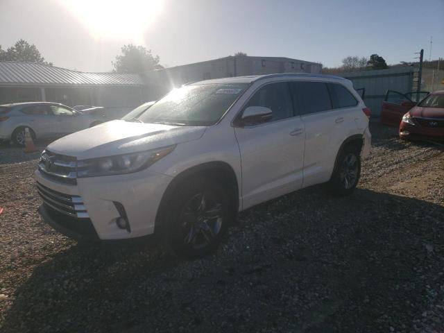 TOYOTA HIGHLANDER 2018 with VIN 5TDDZRFH8JS807986 - Photo from auction