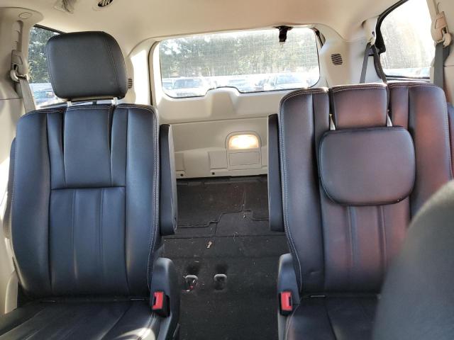 Photo 10 from auction – 2016 CHRYSLER TOWN & COU with VIN 2C4RC1BG8GR193562