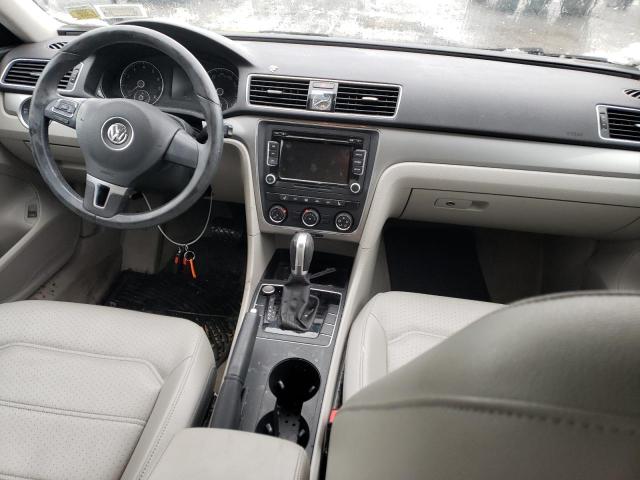 Photo 8 from auction – 2015 VOLKSWAGEN PASSAT S with VIN 1VWAT7A34FC099214