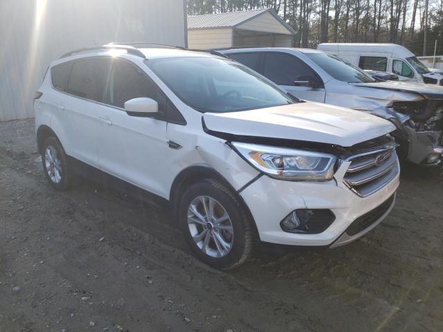 Photo 4 from auction – 2017 FORD ESCAPE SE with VIN 1FMCU9GD1HUD88970
