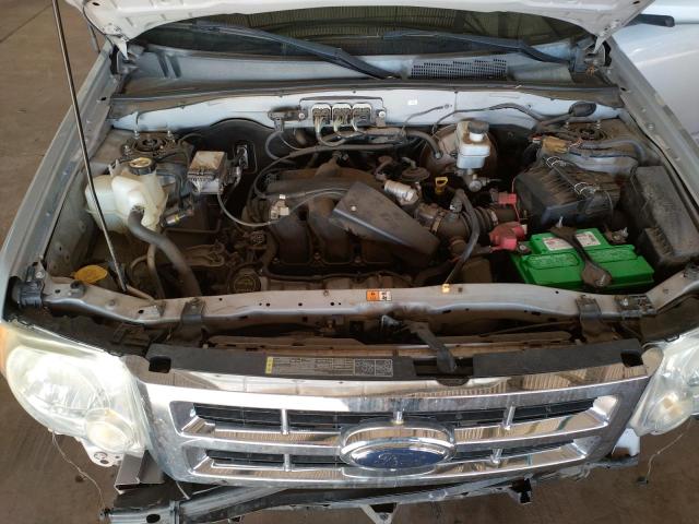 Photo 11 from auction – 2008 FORD ESCAPE LIM with VIN 1FMCU04108KD68498