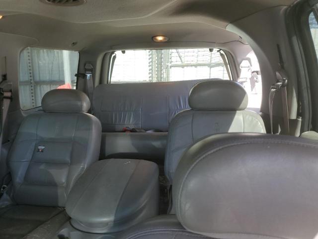 Photo 10 from auction – 2001 LINCOLN NAVIGATOR with VIN 5LMFU28R71LJ13689