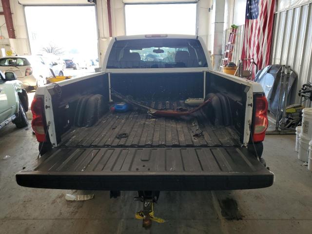 Photo 10 from auction – 2006 CHEVROLET SILVERADO with VIN 1GCEK19BX6Z218168