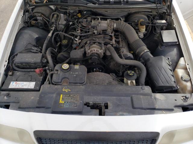 Photo 11 from auction – 2004 FORD CROWN VICT with VIN 2FAHP71W24X135066
