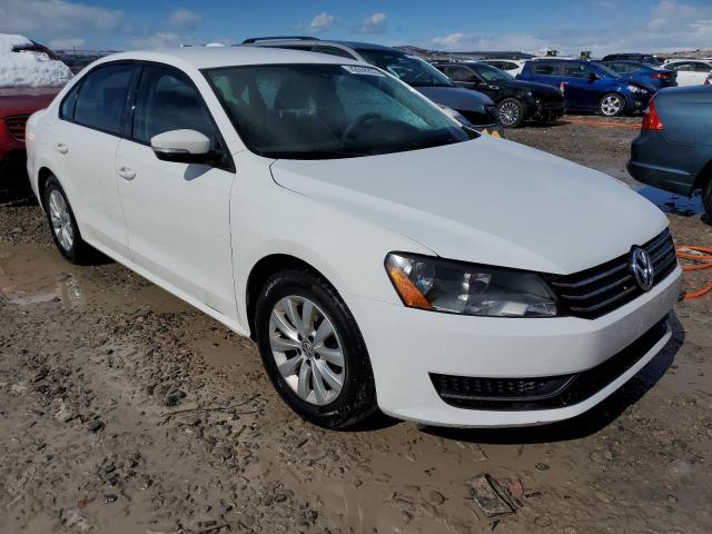 Photo 4 from auction – 2013 VOLKSWAGEN PASSAT S with VIN 1VWAP7A35DC069558