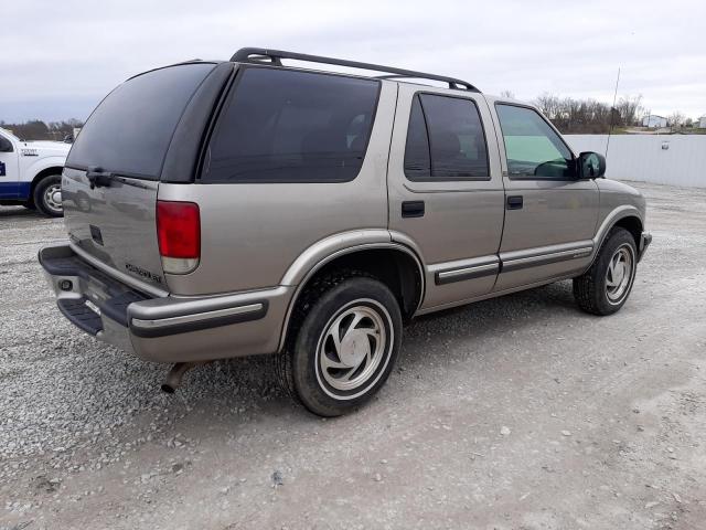 Photo 3 from auction – 1999 CHEVROLET BLAZER with VIN 1GNDT13W4X2201503