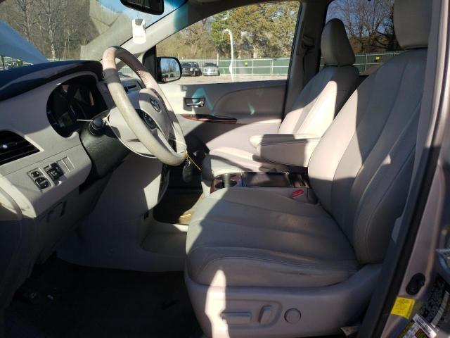 Photo 7 from auction – 2012 TOYOTA SIENNA XLE with VIN 5TDYK3DC7CS273327