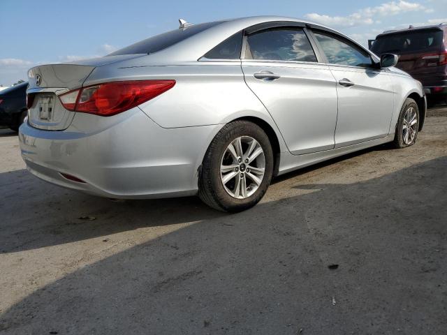 Photo 3 from auction – 2011 HYUNDAI SONATA GLS with VIN 5NPEB4AC2BH183553