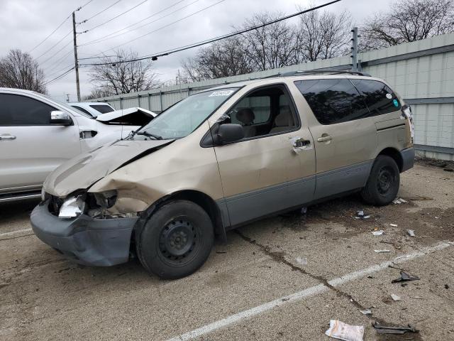 TOYOTA SIENNA LE 2000 with VIN 4T3ZF13C6YU227119 - Photo from auction