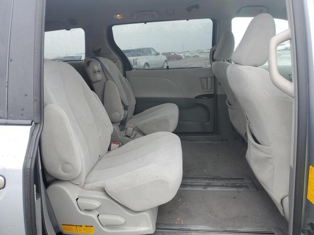 Photo 11 from auction – 2011 TOYOTA SIENNA LE with VIN 5TDKK3DC9BS059931