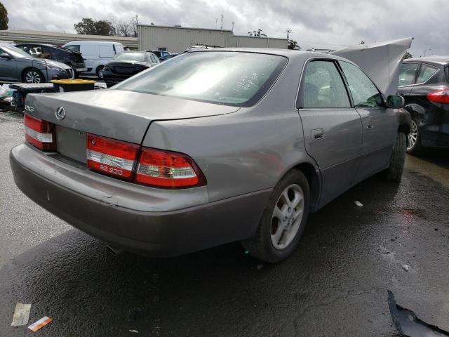 Foto 3 de la subasta – 2000 LEXUS ES 300 con VIN JT8BF28G0Y0272224