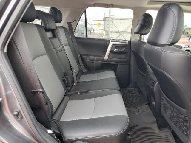 Photo 11 from auction – 2020 TOYOTA 4RUNNER SR with VIN JTEBU5JR5L5827339