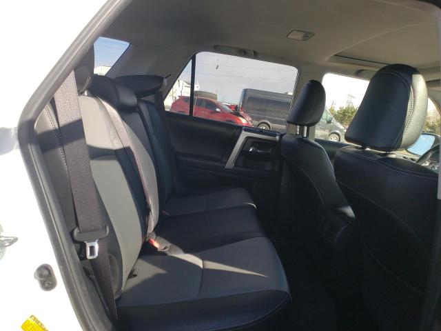 Photo 11 from auction – 2016 TOYOTA 4RUNNER SR with VIN JTEBU5JR1G5371233