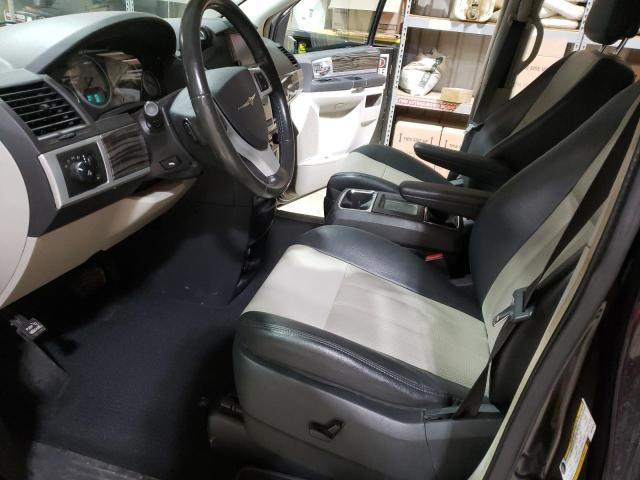 Photo 7 from auction – 2010 CHRYSLER TOWN & COU with VIN 2A4RR8DX3AR376678