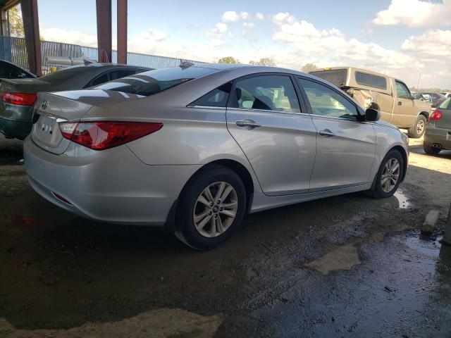 Photo 3 from auction – 2013 HYUNDAI SONATA GLS with VIN 5NPEB4AC4DH716375