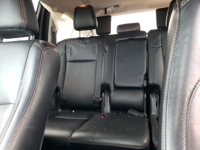 Photo 10 from auction – 2018 TOYOTA HIGHLANDER with VIN 5TDJZRFH9JS821107