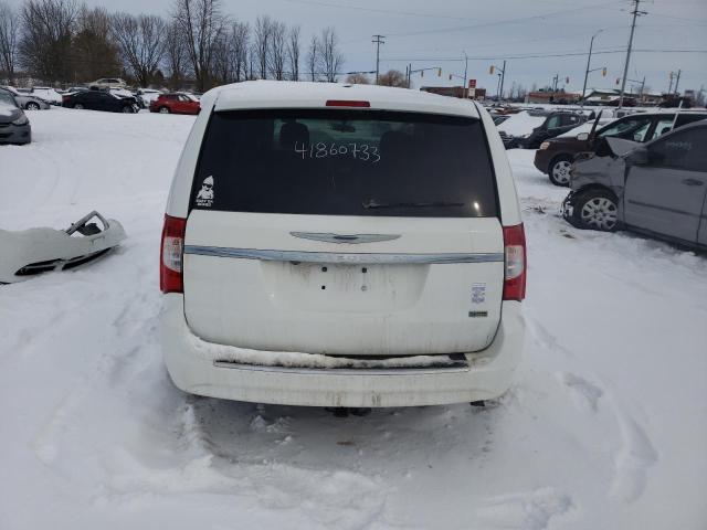 Photo 6 from auction – 2015 CHRYSLER TOWN & COU with VIN 2C4RC1BG3FR501722