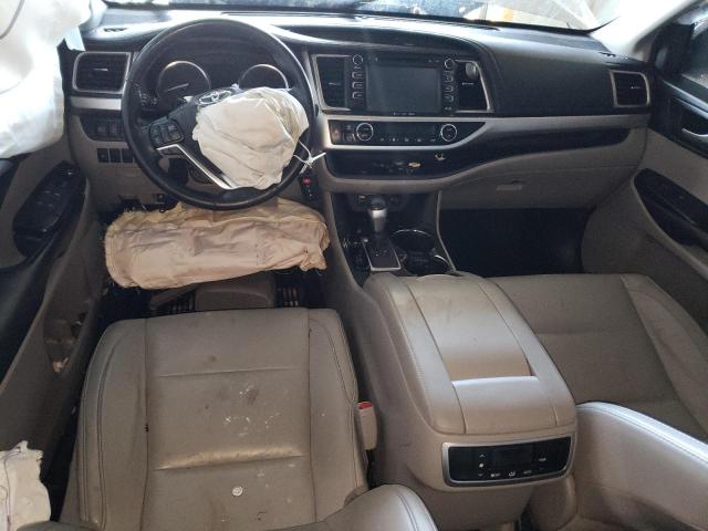 Photo 8 from auction – 2017 TOYOTA HIGHLANDER with VIN 5TDJZRFH2HS444176