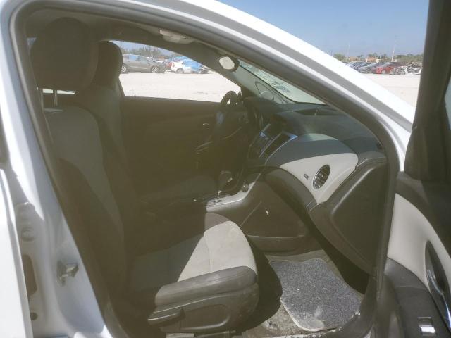 Photo 7 from auction – 2012 CHEVROLET CRUZE LS with VIN 1G1PC5SH4C7394502
