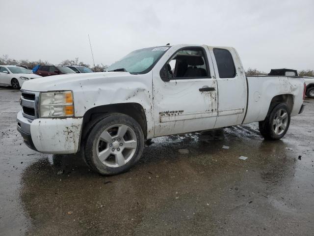 CHEVROLET SILVER1500 2011 with VIN 1GCRCREAXBZ174998 - Photo from auction