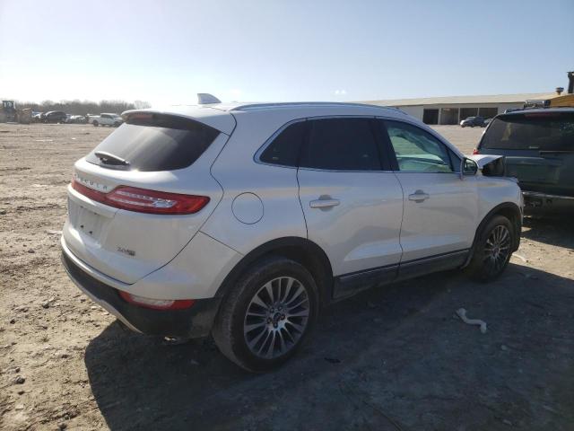 Photo 3 from auction – 2016 LINCOLN MKC RESERV with VIN 5LMCJ3D94GUJ23381