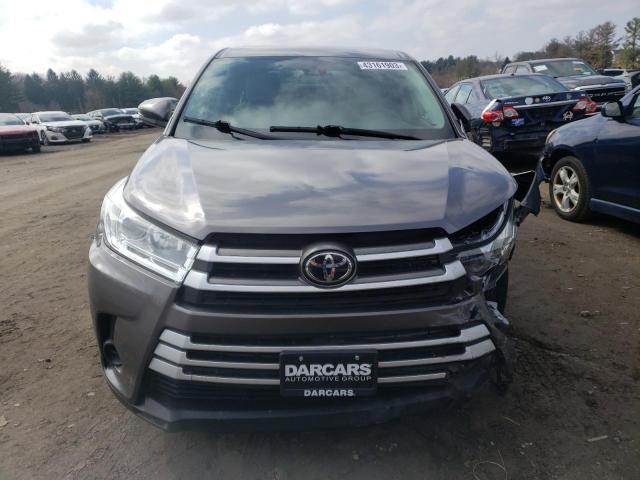 Photo 5 from auction – 2019 TOYOTA HIGHLANDER with VIN 5TDBZRFH0KS724657