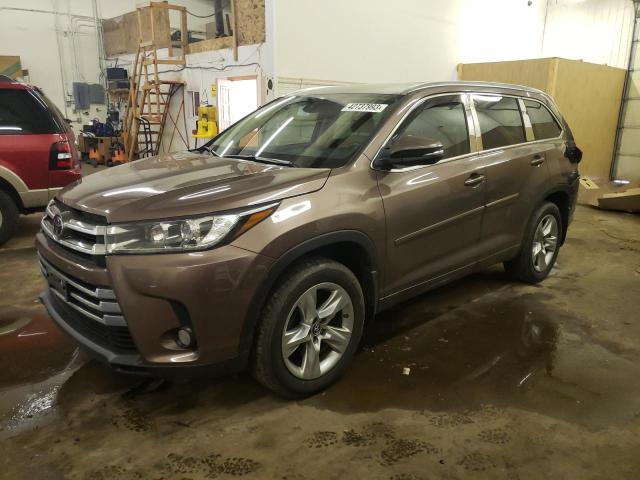 TOYOTA HIGHLANDER 2017 with VIN 5TDDZRFH2HS382341 - Photo from auction