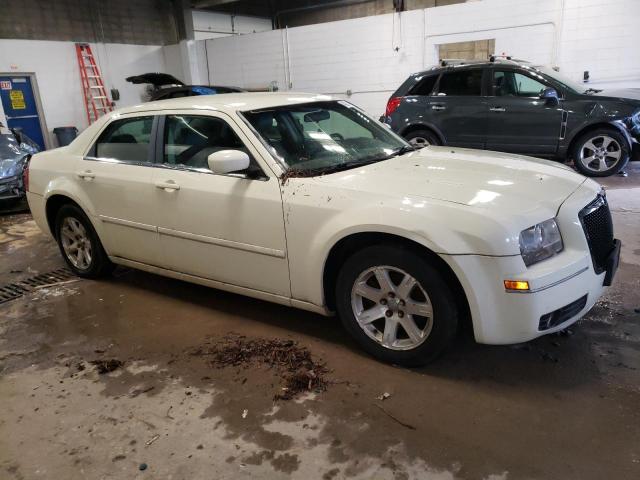 Photo 4 from auction – 2005 CHRYSLER 300 TOURIN with VIN 2C3JA53G95H658351