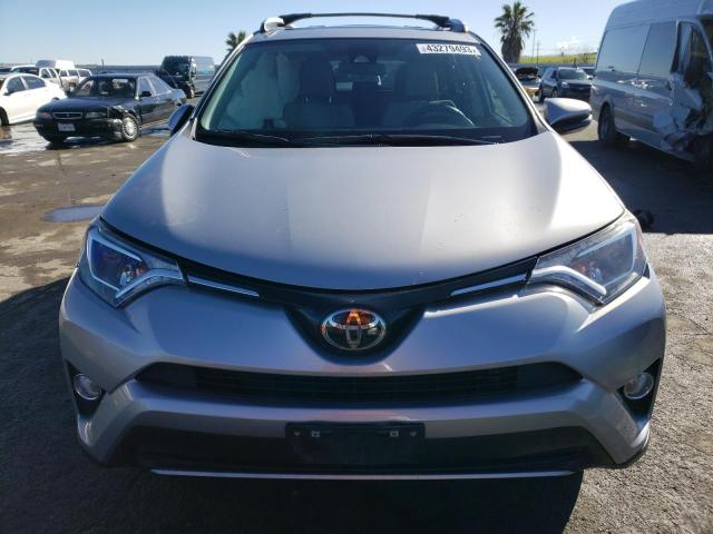 Photo 5 from auction – 2017 TOYOTA RAV4 XLE with VIN 2T3RFREV3HW659485