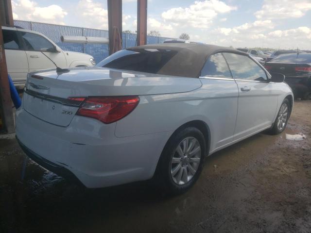 Photo 3 from auction – 2012 CHRYSLER 200 TOURIN with VIN 1C3BCBEB9CN215538