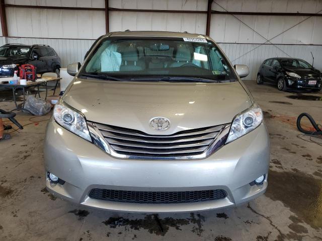 Photo 5 from auction – 2017 TOYOTA SIENNA XLE with VIN 5TDYZ3DC0HS857636