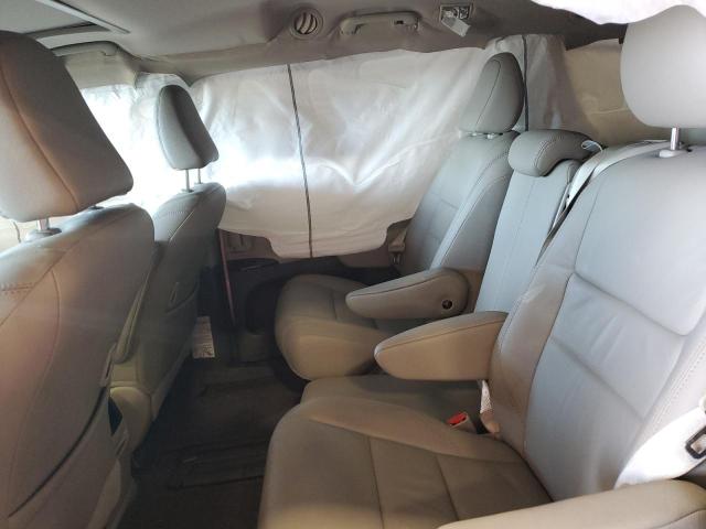 Photo 11 from auction – 2017 TOYOTA SIENNA XLE with VIN 5TDYZ3DC0HS857636