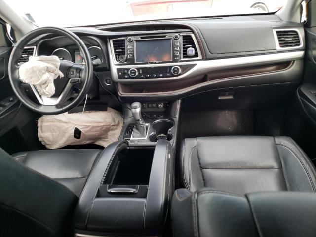 Photo 8 from auction – 2018 TOYOTA HIGHLANDER with VIN 5TDJZRFH9JS821107
